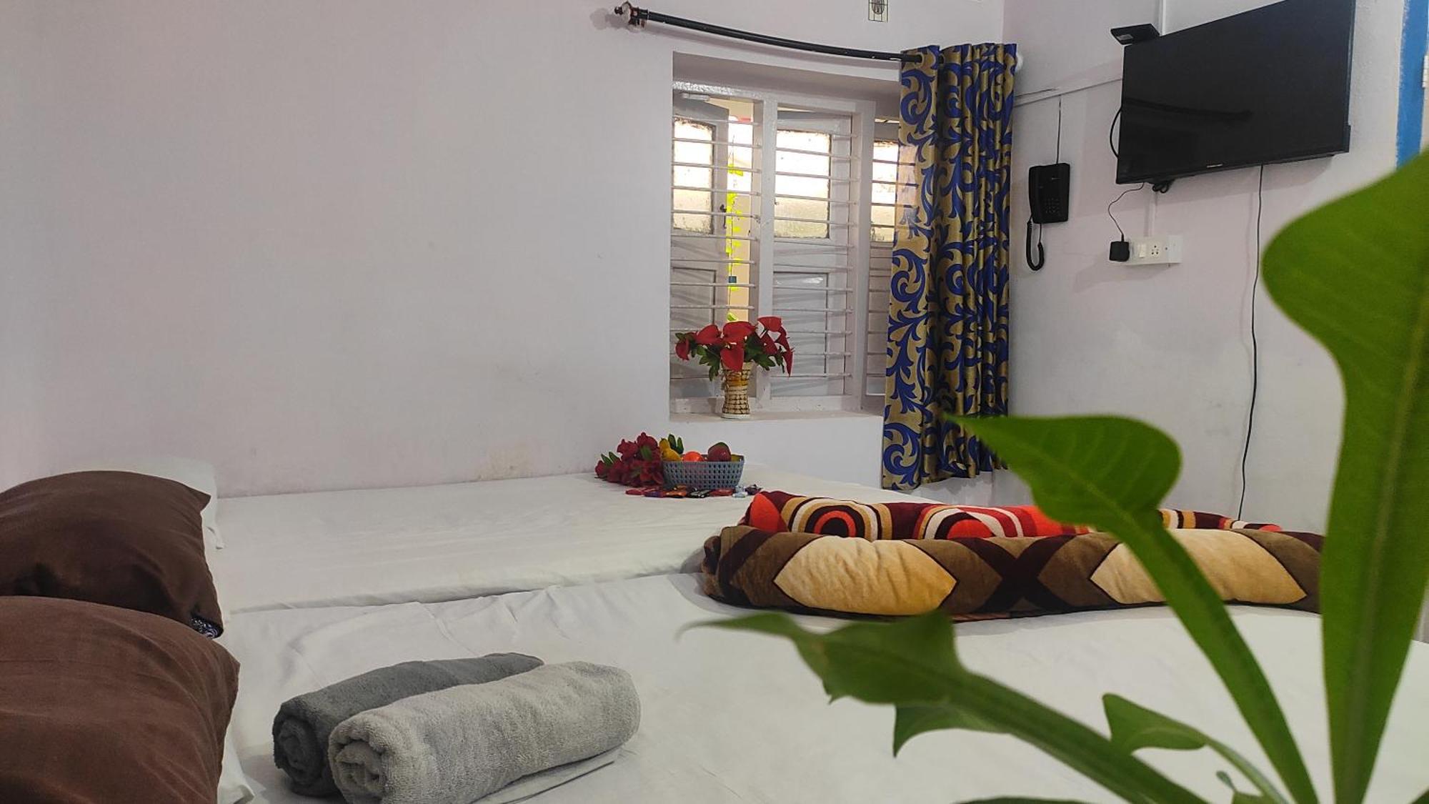 Adh Amilia Gardens Hotell Narasimharaja Puram Exteriör bild