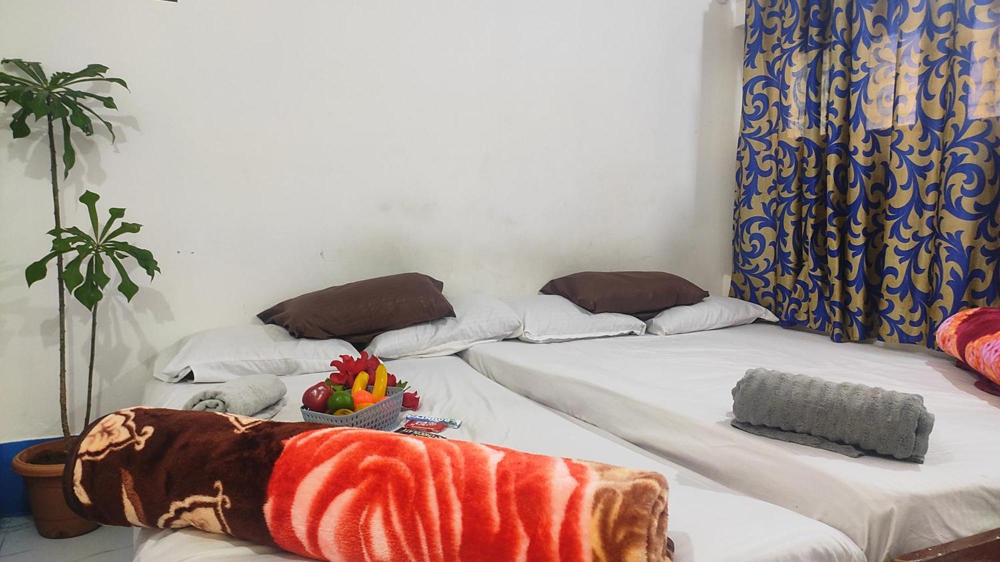 Adh Amilia Gardens Hotell Narasimharaja Puram Exteriör bild