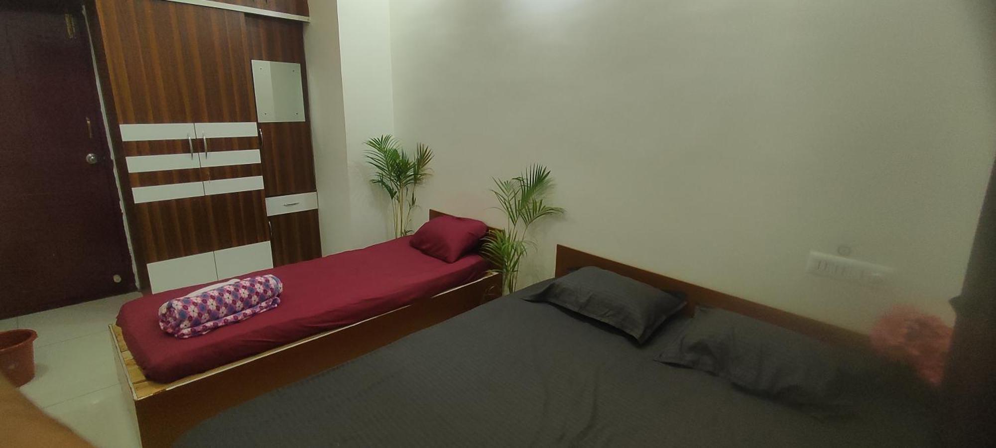 Adh Amilia Gardens Hotell Narasimharaja Puram Exteriör bild